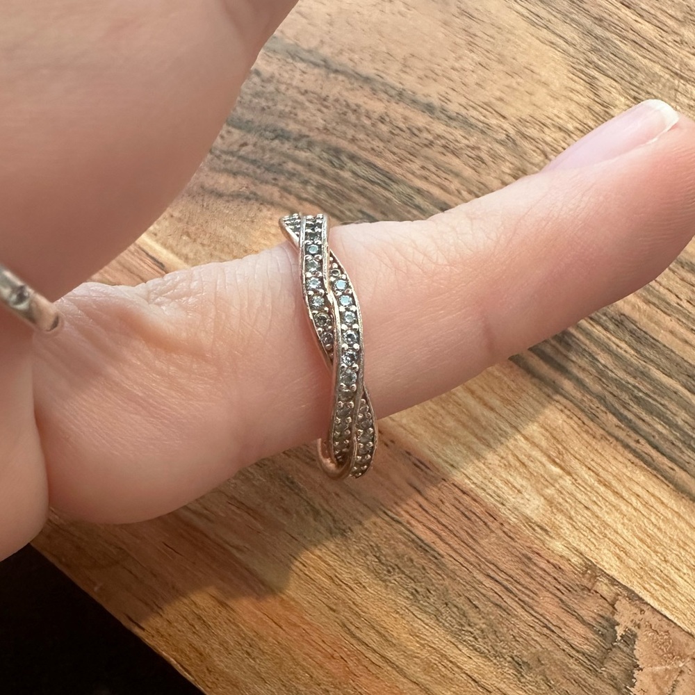 Pandora Rose Twist of Fate ring size 58